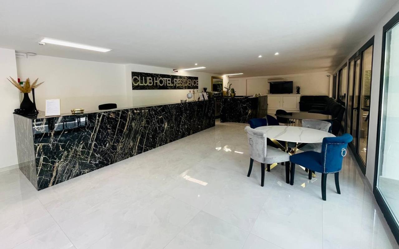 Clubhotel Residence 切塞纳蒂科 外观 照片