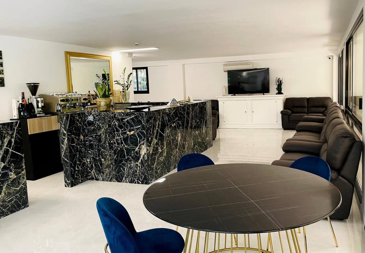 Clubhotel Residence 切塞纳蒂科 外观 照片